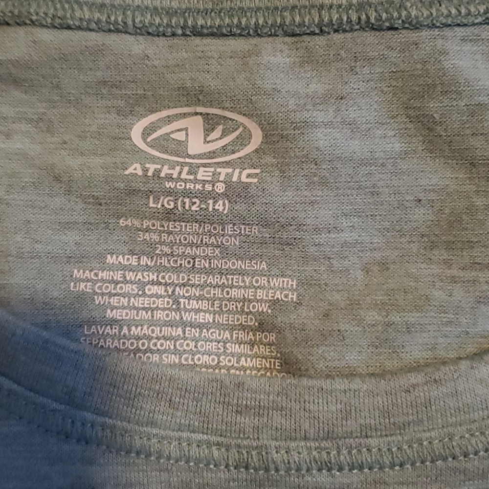 Tank Tops - Picture 6 of 6